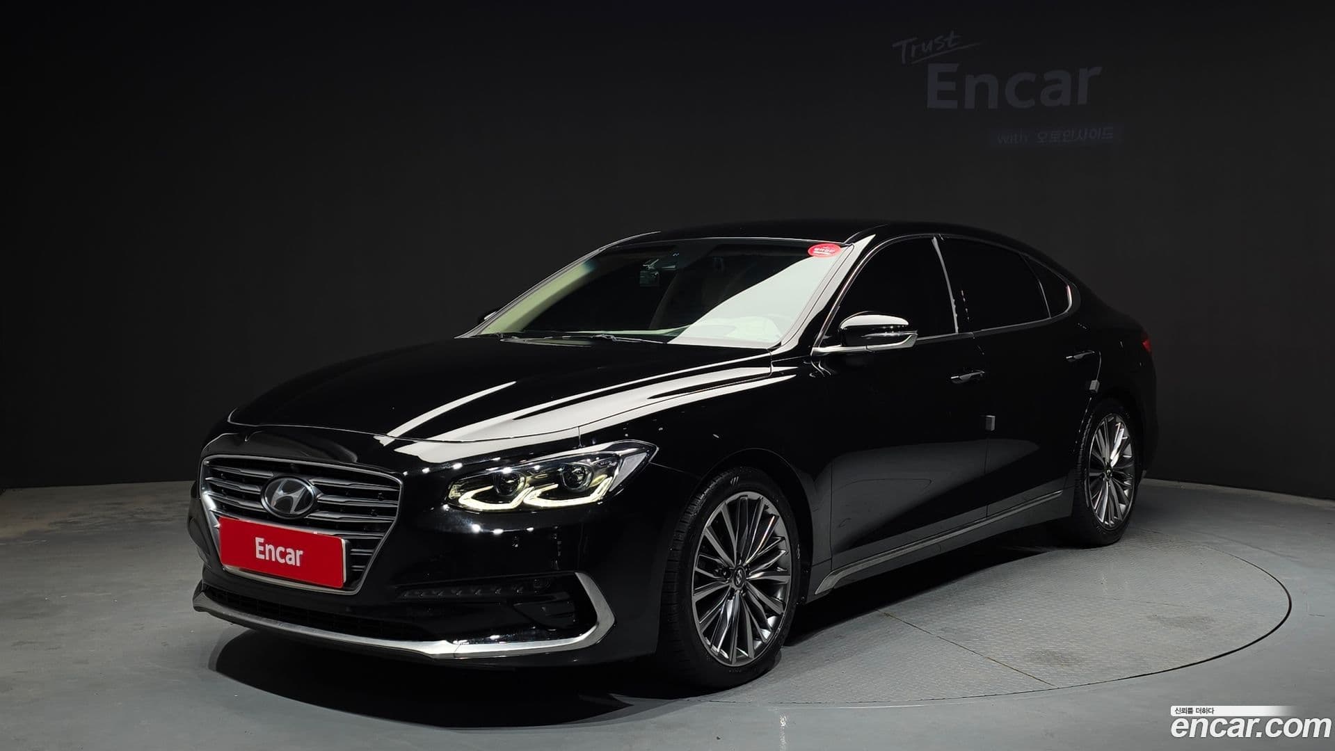 Main__Slider__Photo:Grandeur Hyundai 2019.0-0