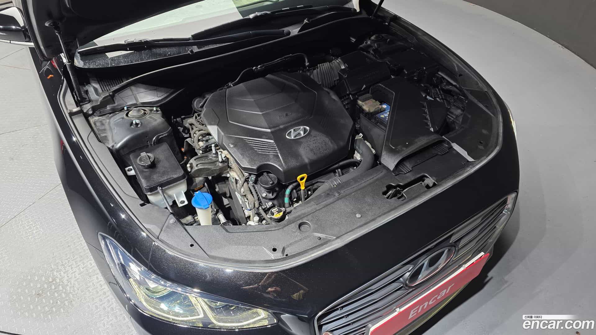Grandeur Hyundai 2019.0-OUTER-006