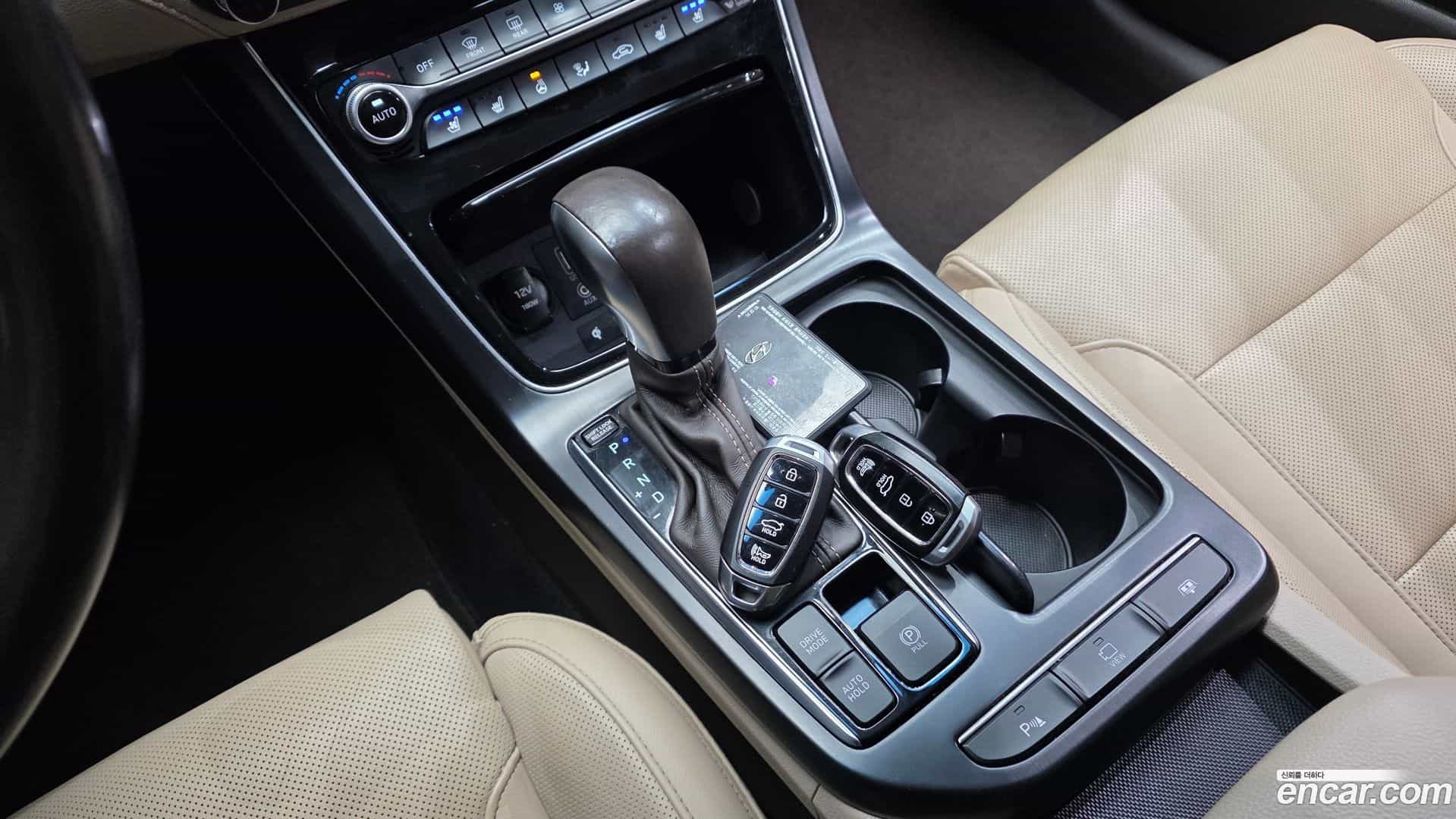 Grandeur Hyundai 2019.0-INNER-009