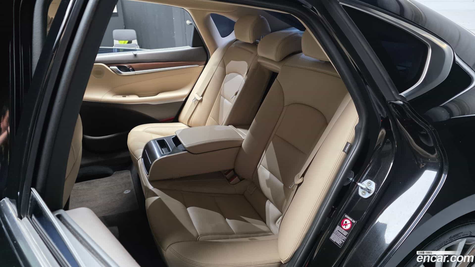 Grandeur Hyundai 2019.0-OPTION-016