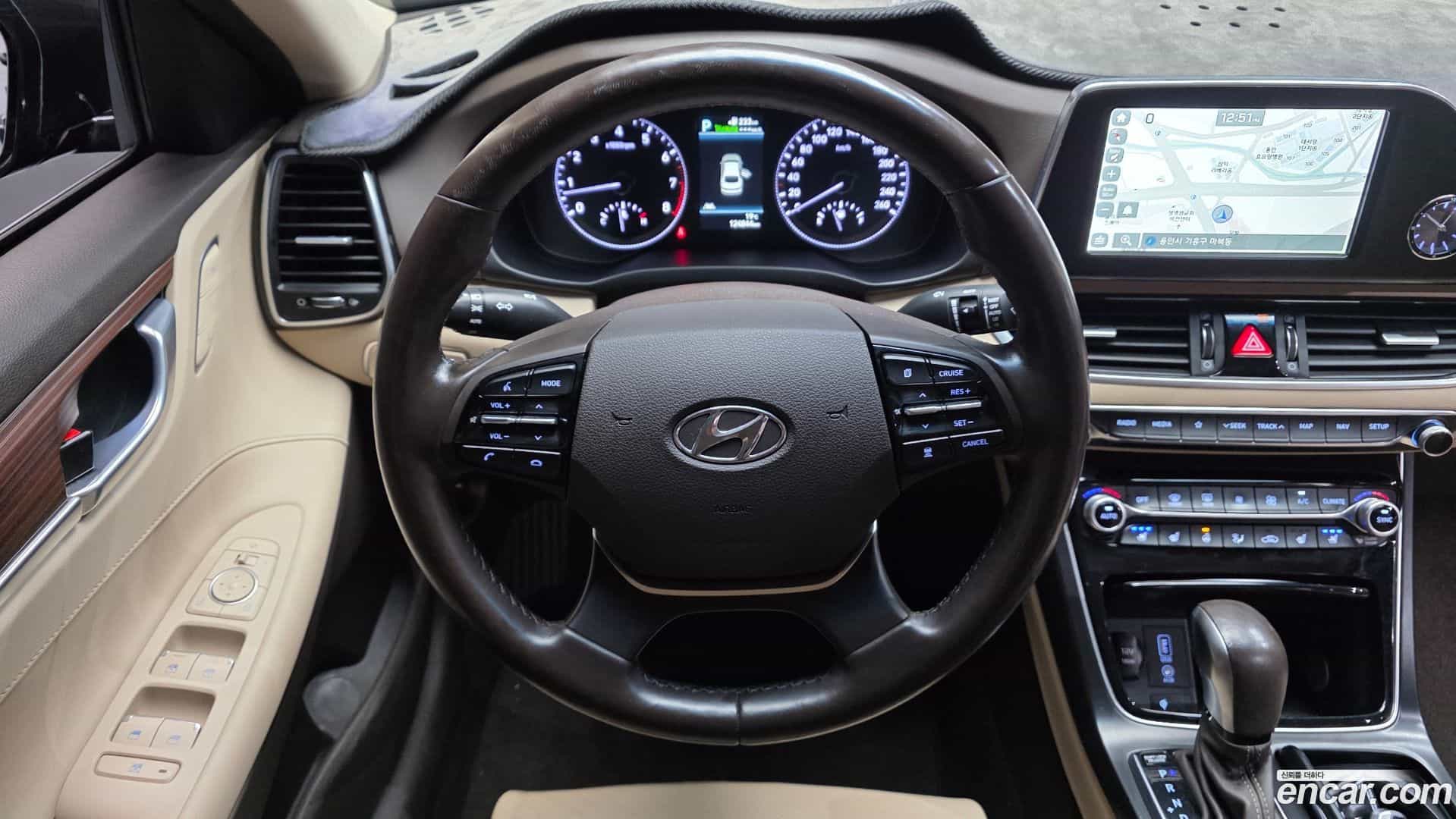 Grandeur Hyundai 2019.0-OPTION-018