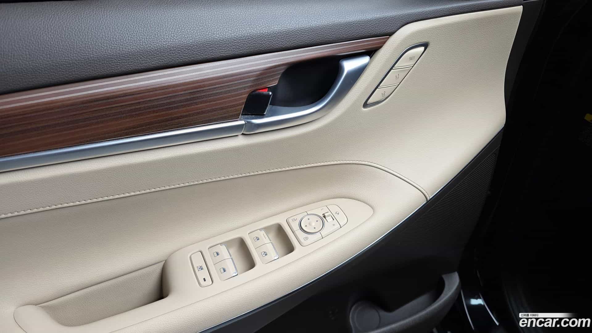Grandeur Hyundai 2019.0-OPTION-022
