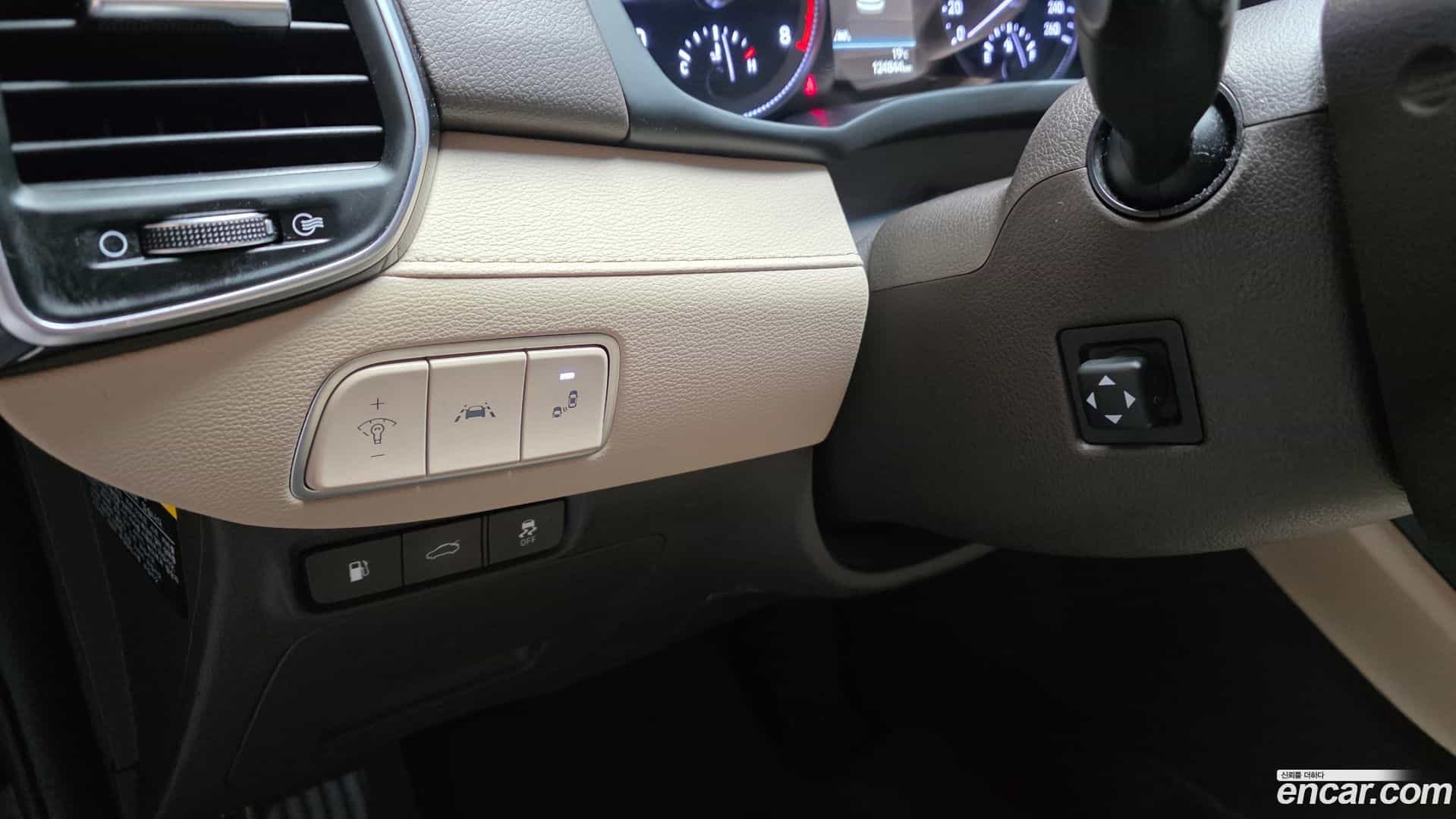 Grandeur Hyundai 2019.0-OPTION-040