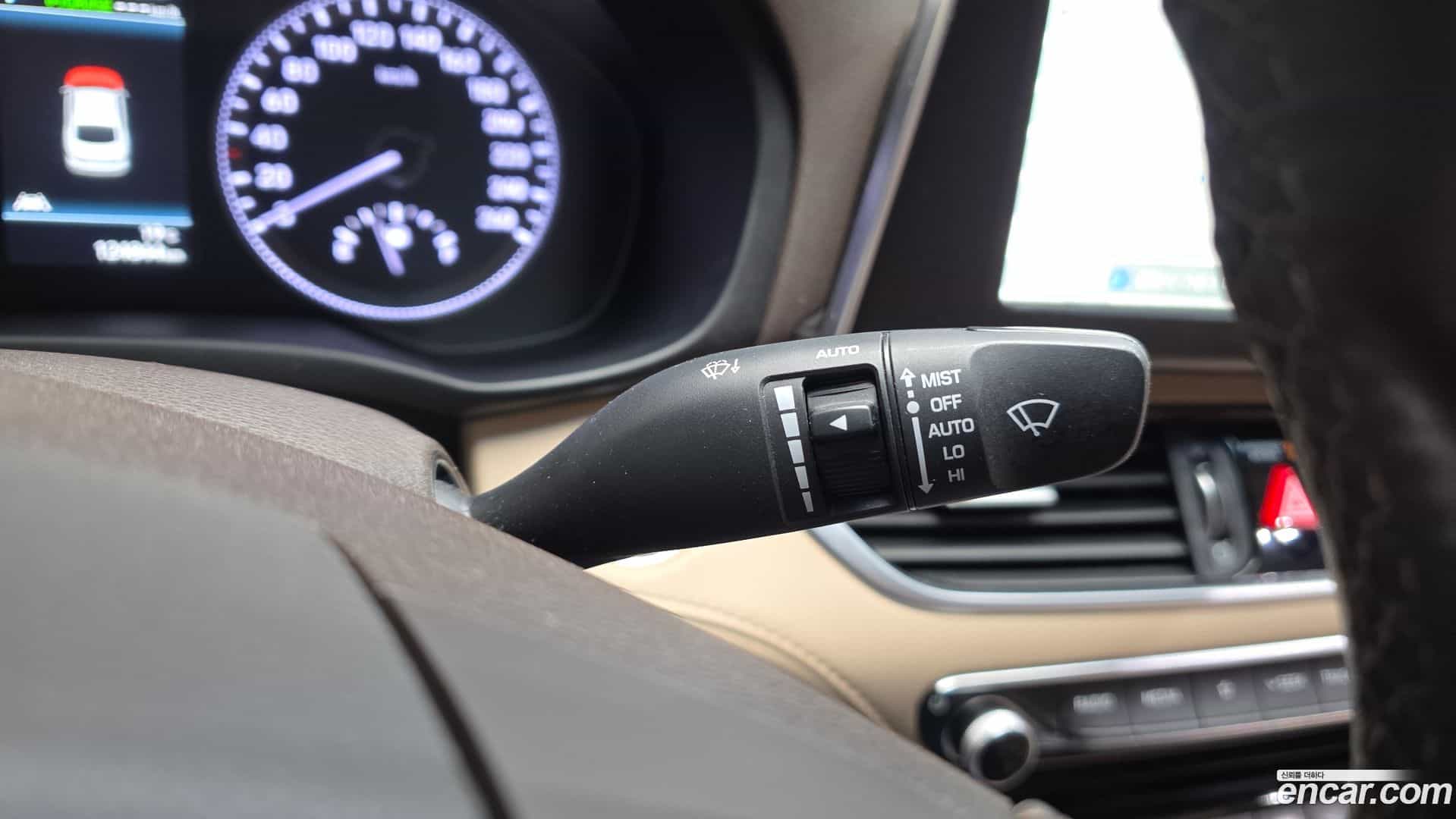 Grandeur Hyundai 2019.0-OPTION-041