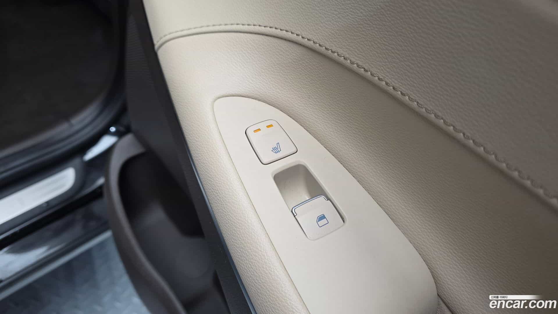 Grandeur Hyundai 2019.0-OPTION-042