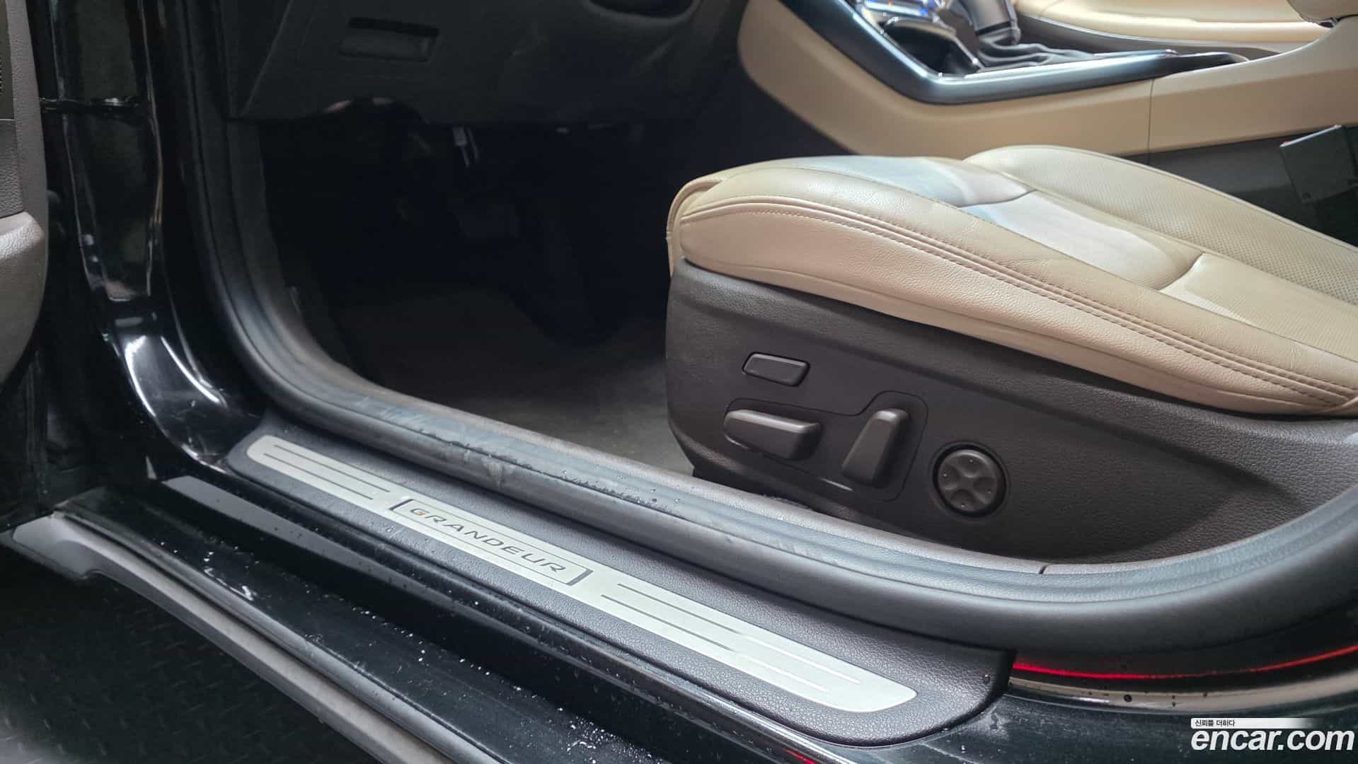 Grandeur Hyundai 2019.0-OPTION-045