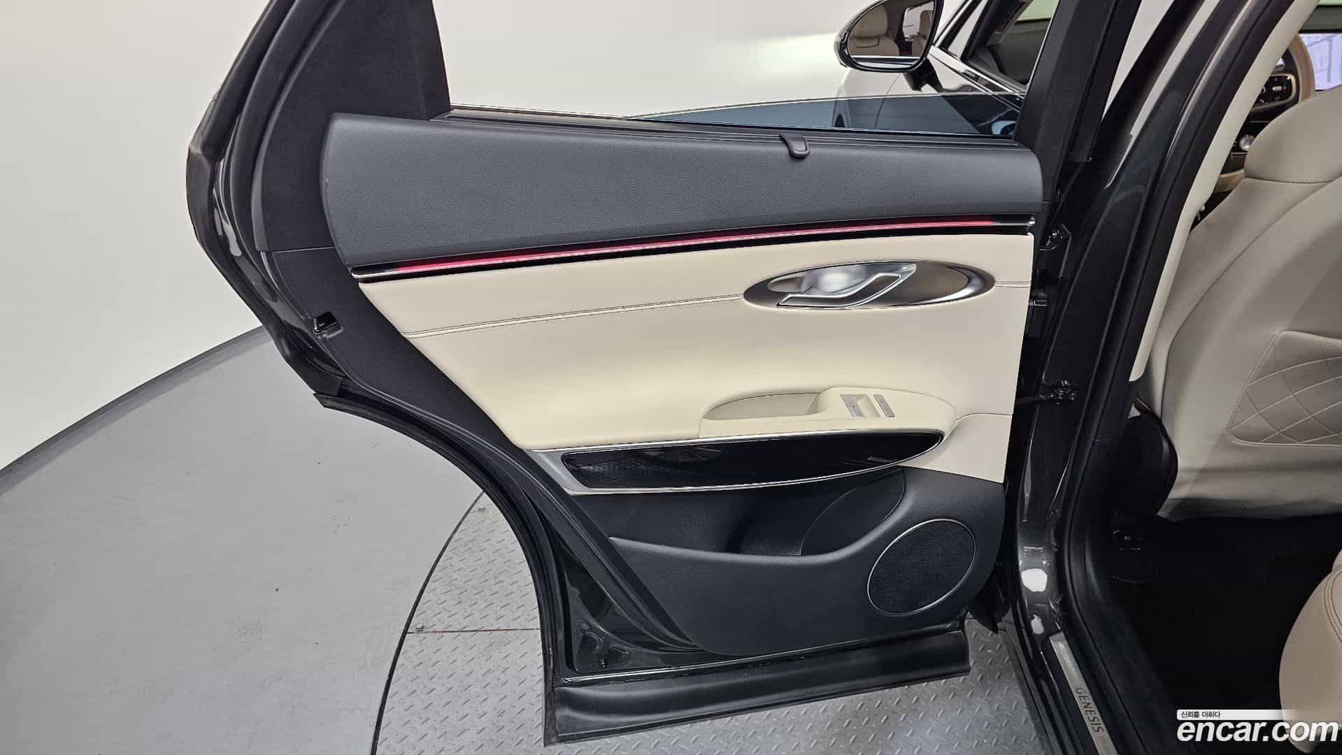 GV70 Genesis 2025.2-INNER-035