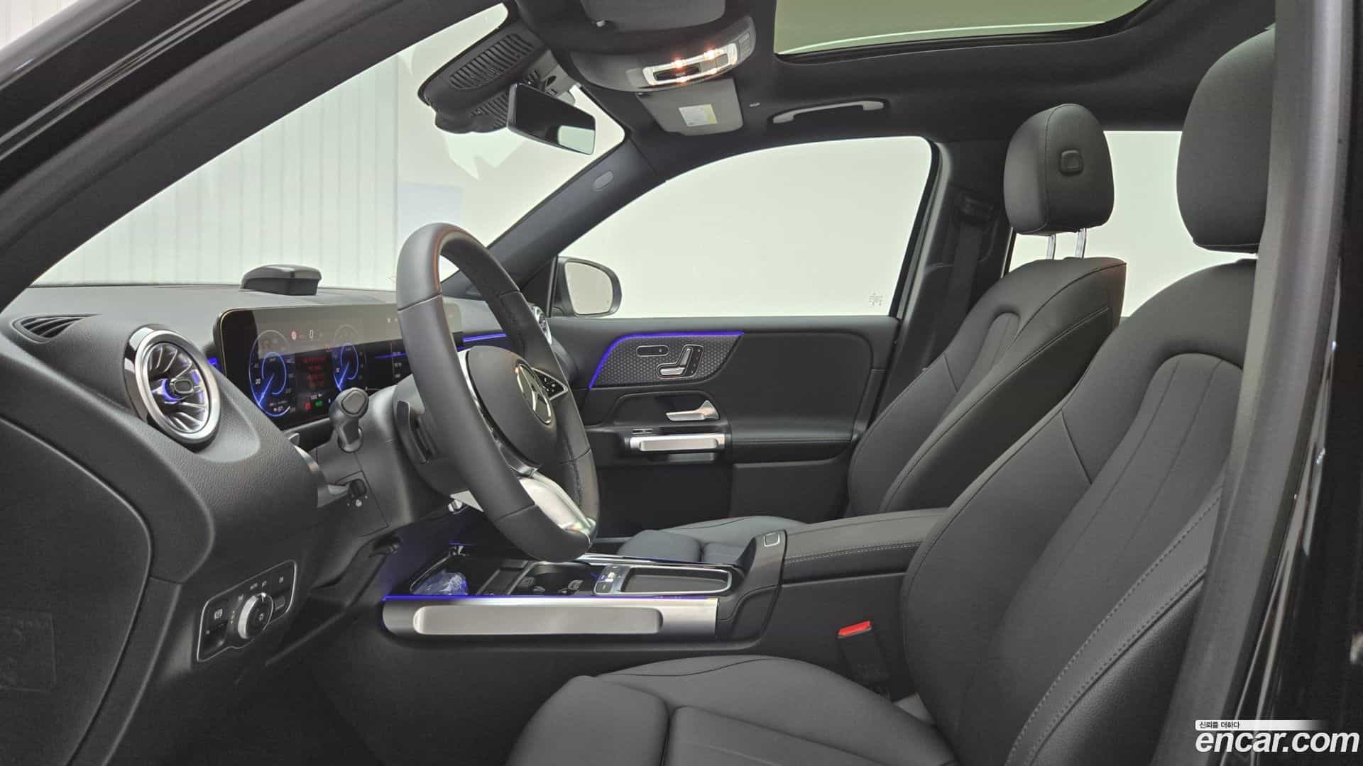 EQB Mercedes-Benz 2025.9-INNER-009