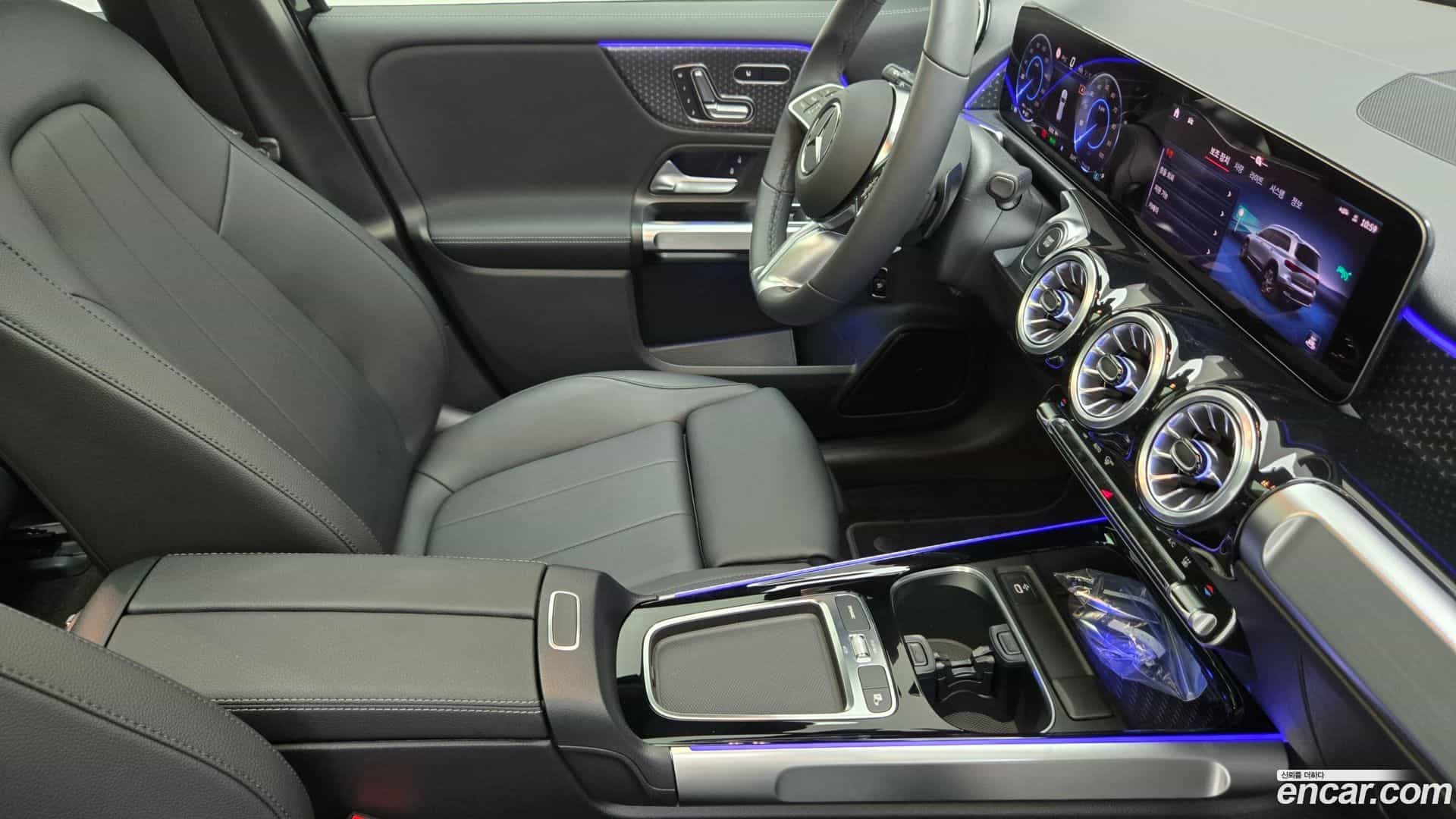 EQB Mercedes-Benz 2025.9-OPTION-018
