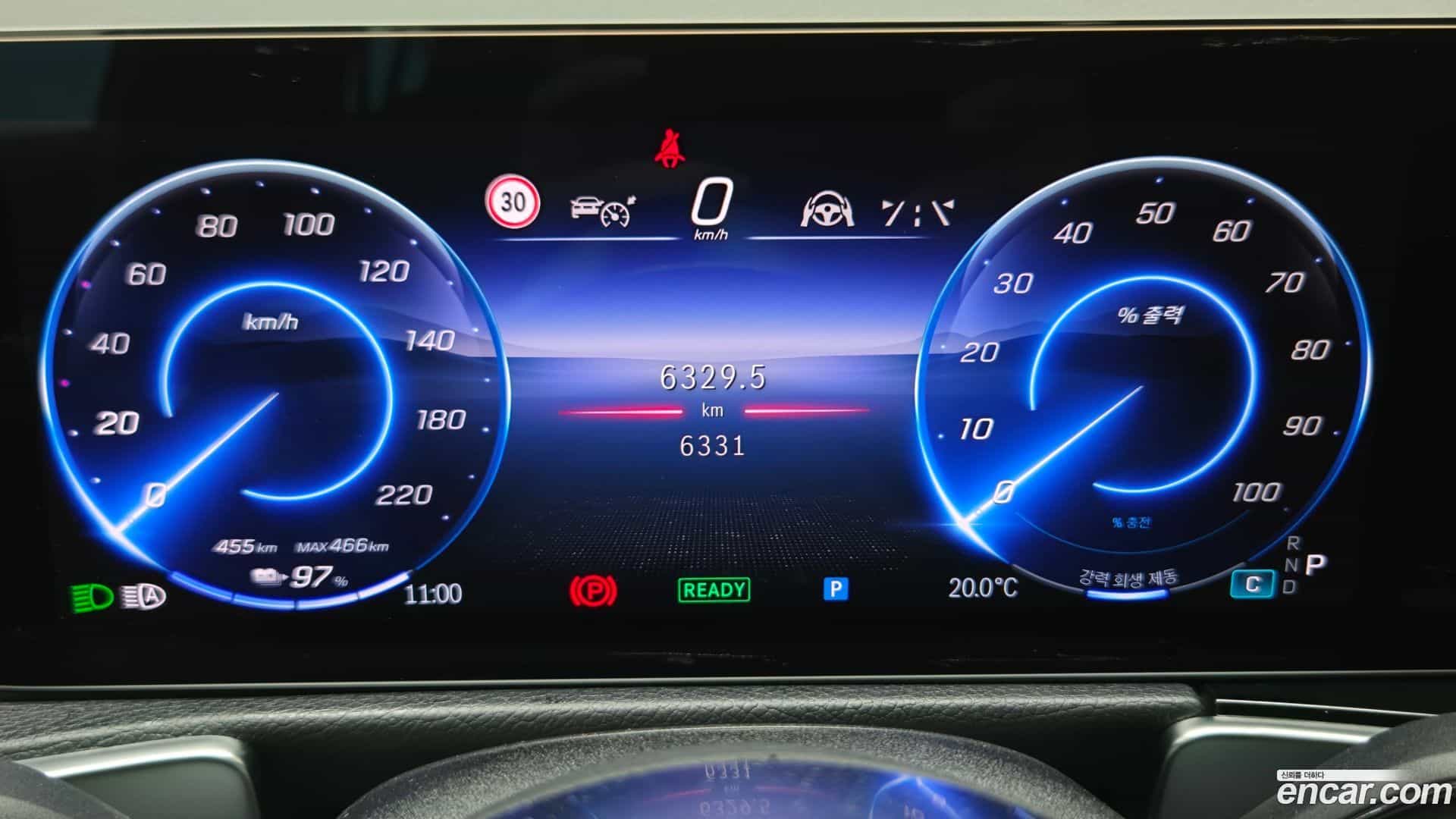 EQB Mercedes-Benz 2025.9-OPTION-024