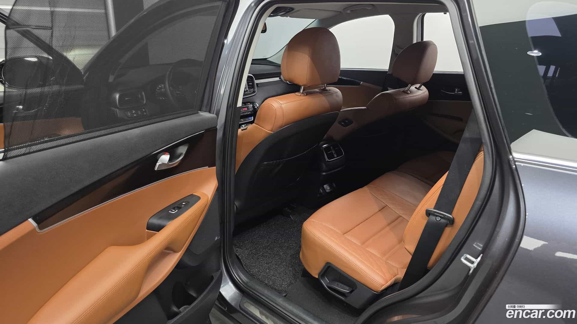 Sorento Kia 2019.7-OPTION-015