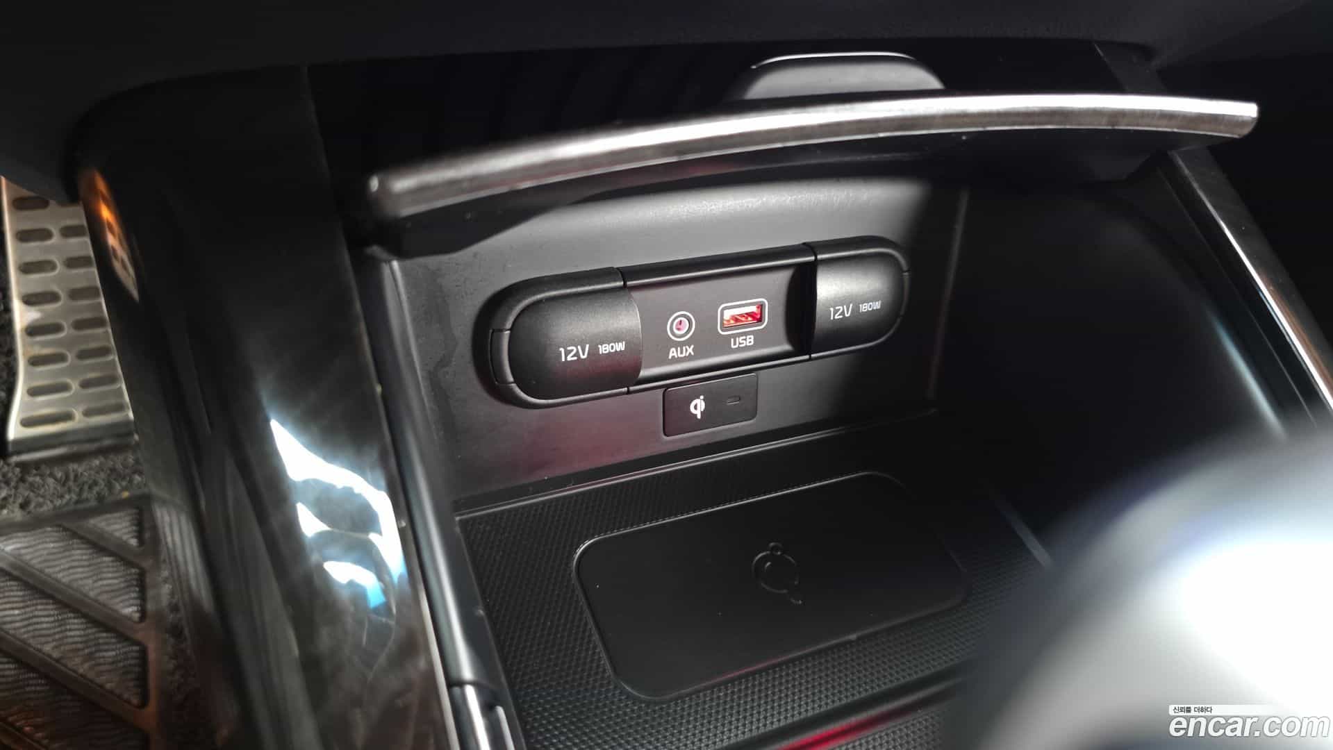 Sorento Kia 2019.7-OPTION-043