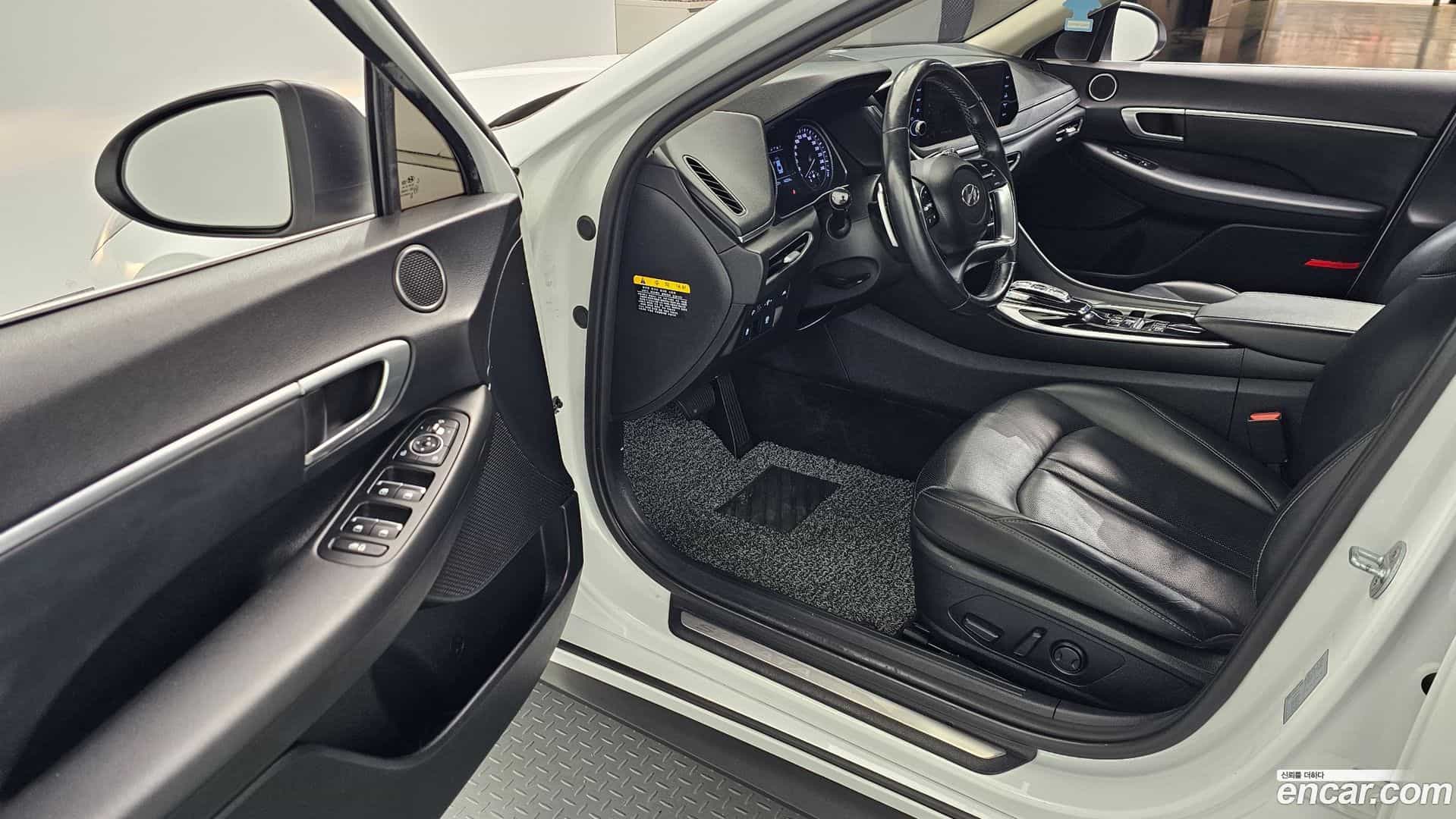 Sonata Hyundai 2019.3-INNER-010