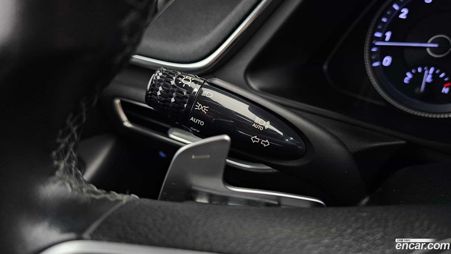 Sonata Hyundai 2019.3-OPTION-023