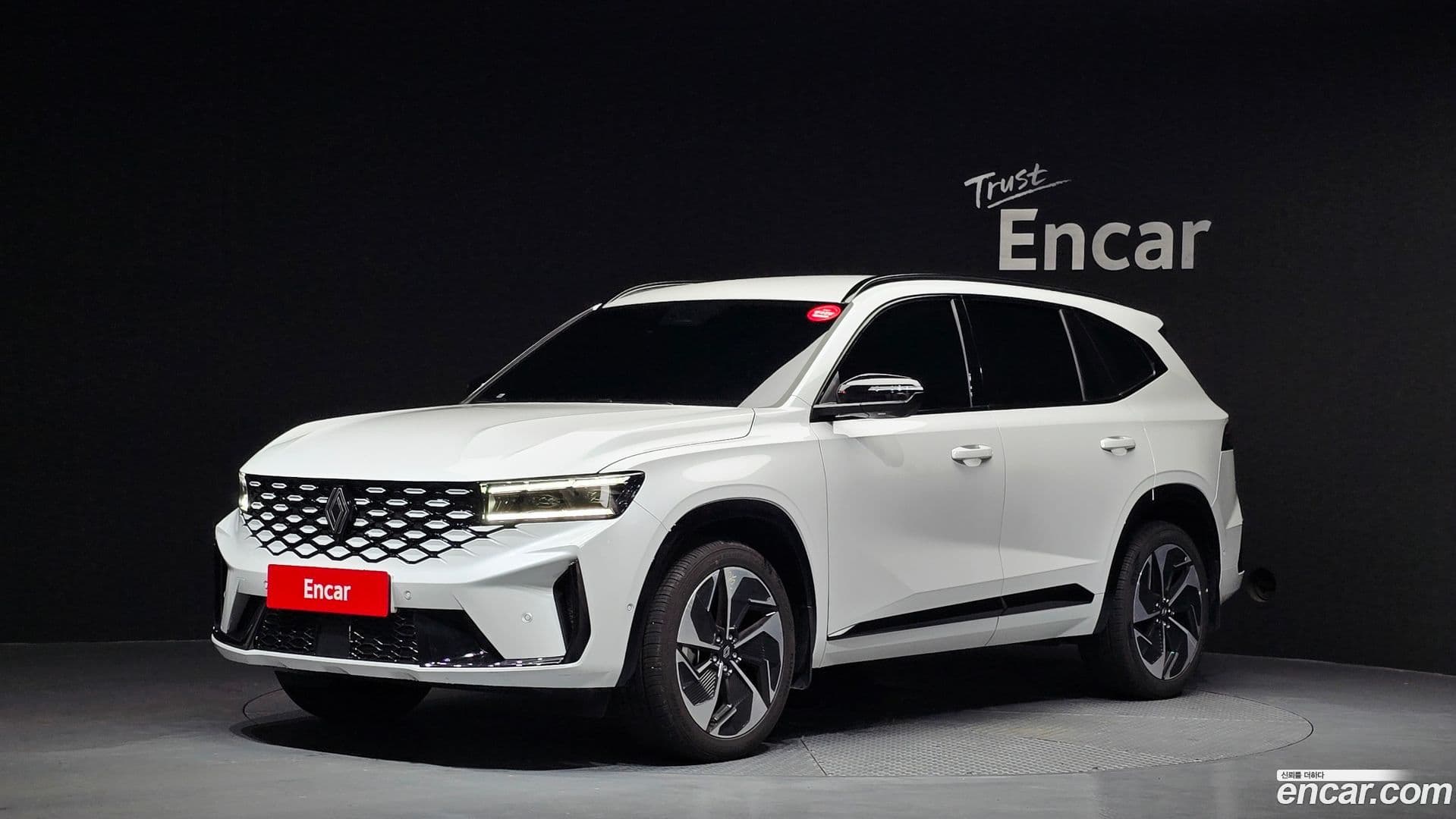 Main__Slider__Photo:Grand Koleos Renault Korea 2025.11-0