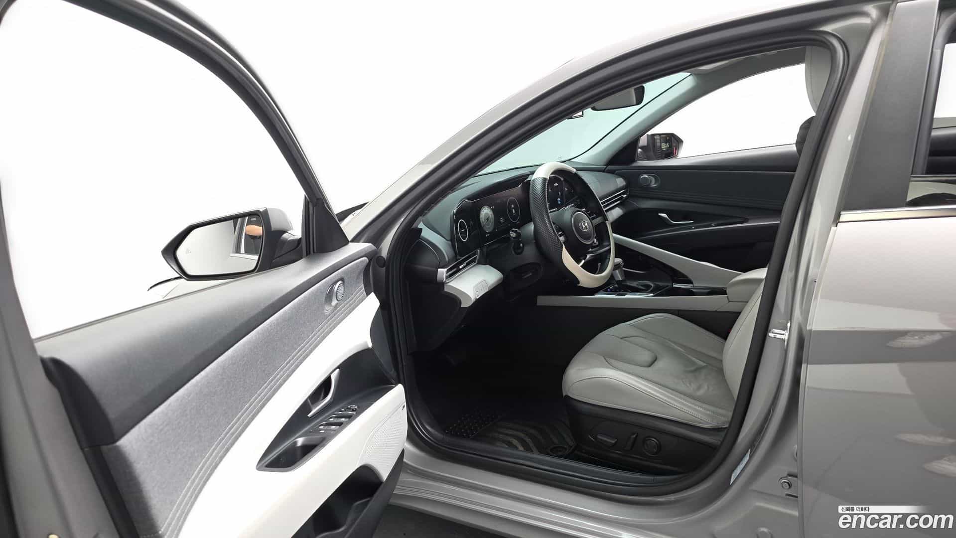 AVANTE Hyundai 2020.5-INNER-010
