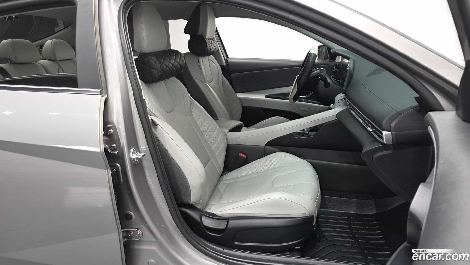 AVANTE Hyundai 2020.5-OPTION-015