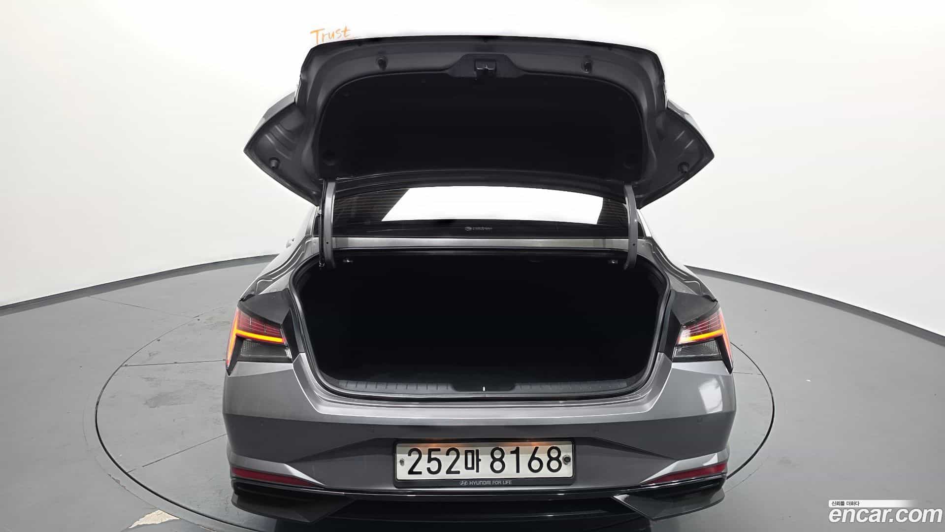 AVANTE Hyundai 2020.5-OPTION-024