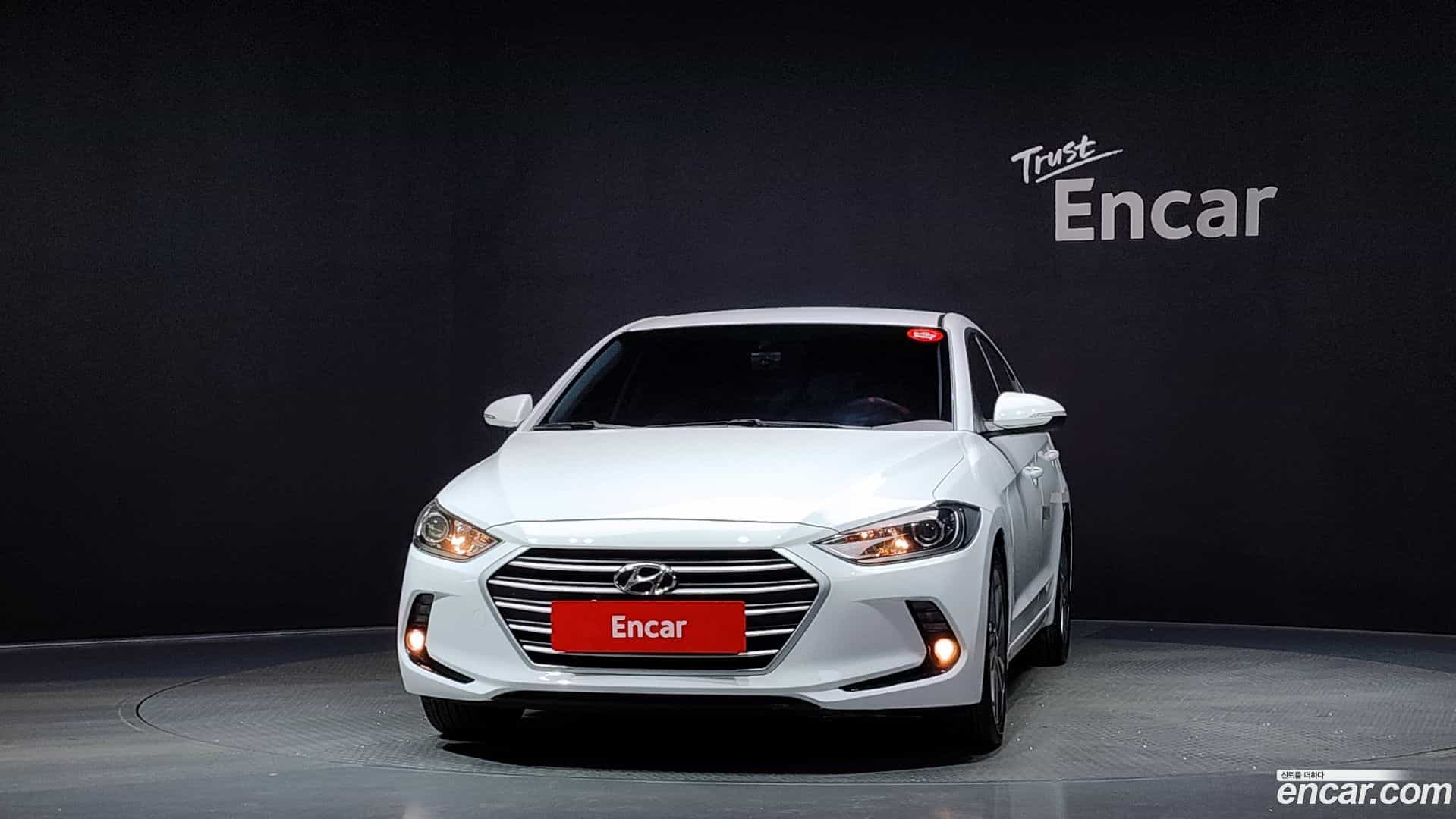 AVANTE Hyundai 2018.6-OUTER-003