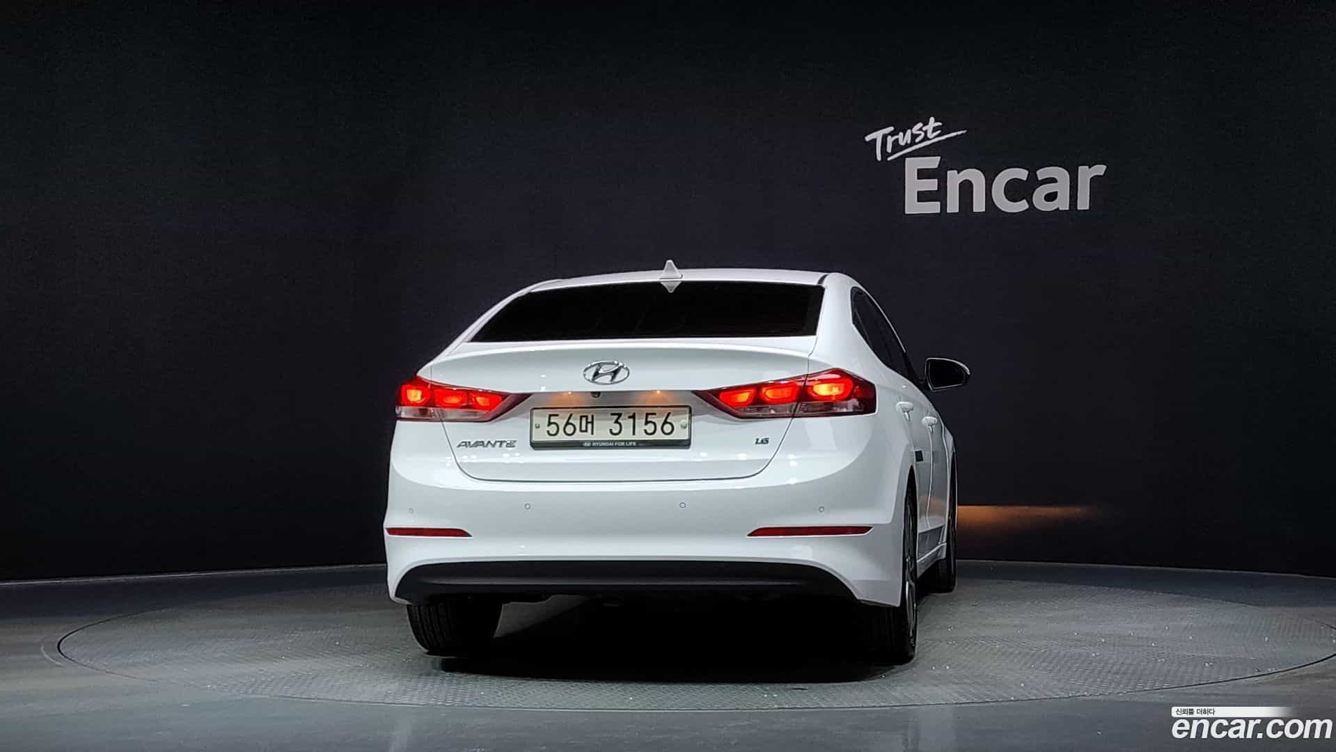 AVANTE Hyundai 2018.6-OUTER-004