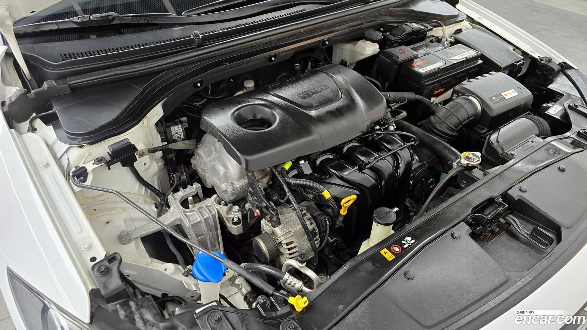 AVANTE Hyundai 2018.6-OUTER-006