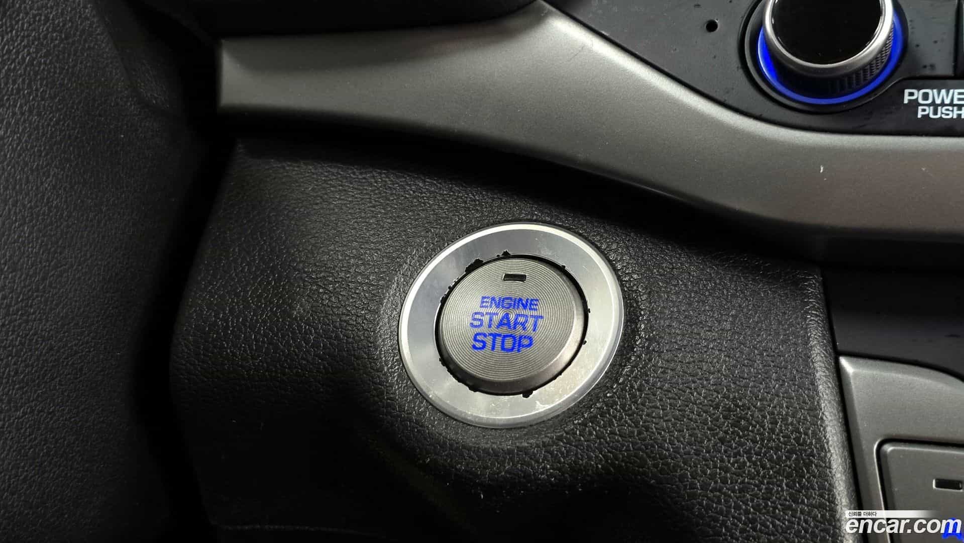 AVANTE Hyundai 2018.6-OPTION-040