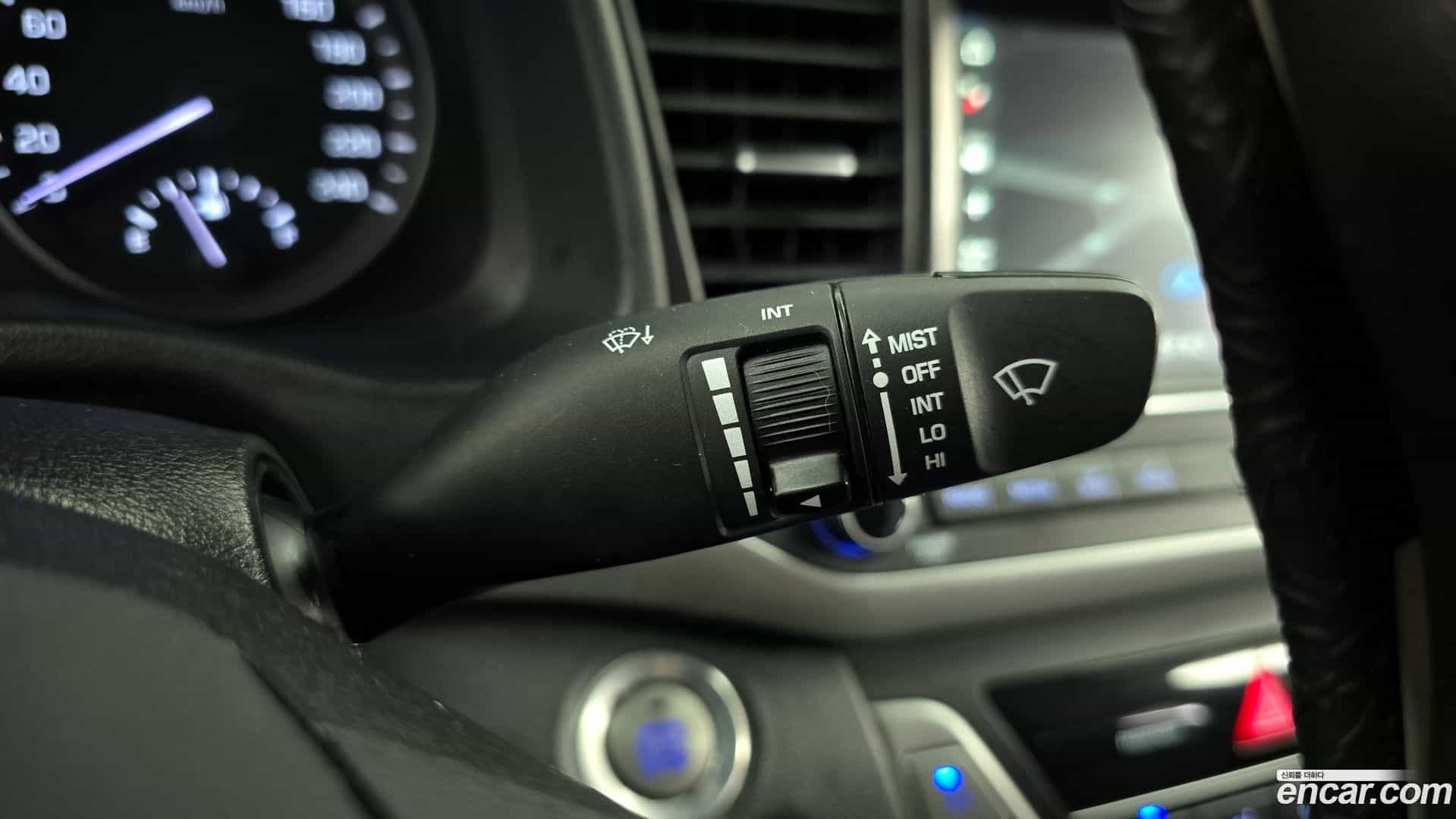 AVANTE Hyundai 2018.6-OPTION-041