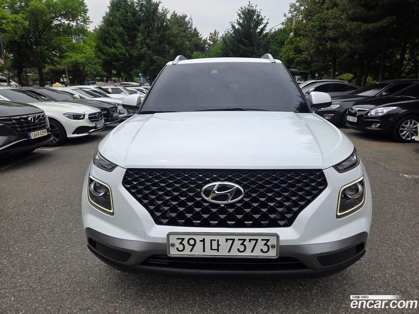 Main__Slider__Photo:Venue Hyundai 2020.4-0