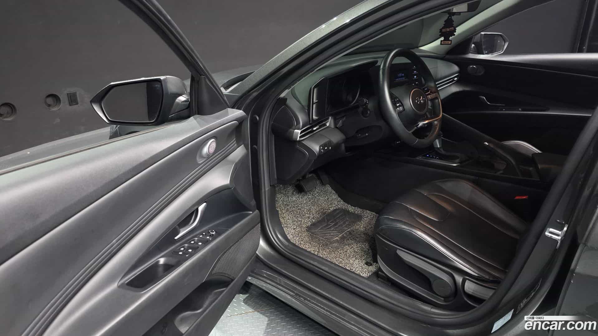 AVANTE Hyundai 2021.2-INNER-010
