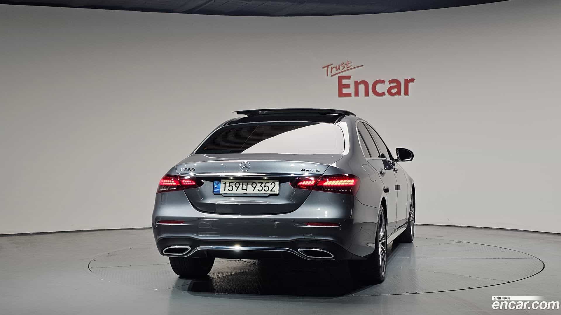E-Class Mercedes-Benz 2022.3-OUTER-004