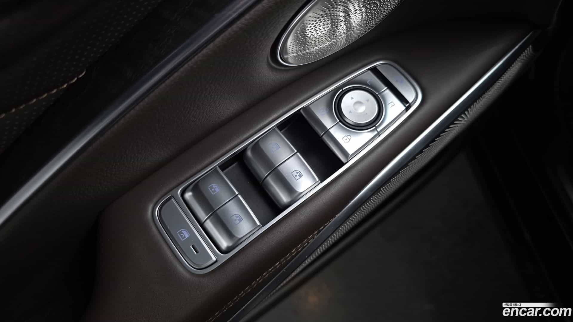 K9 Kia 2019.0-OPTION-043