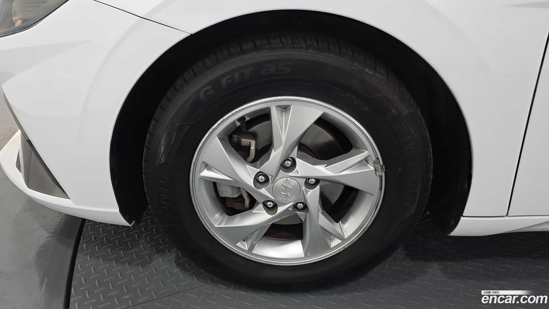 AVANTE Hyundai 2021.6-OUTER-005