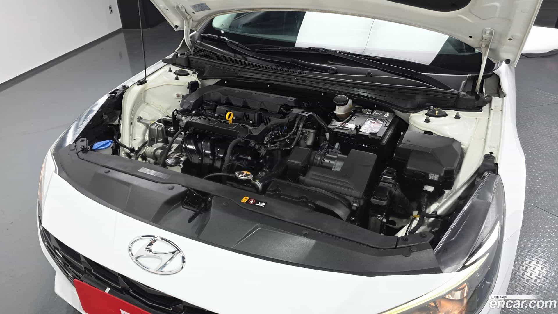 AVANTE Hyundai 2021.6-OUTER-006