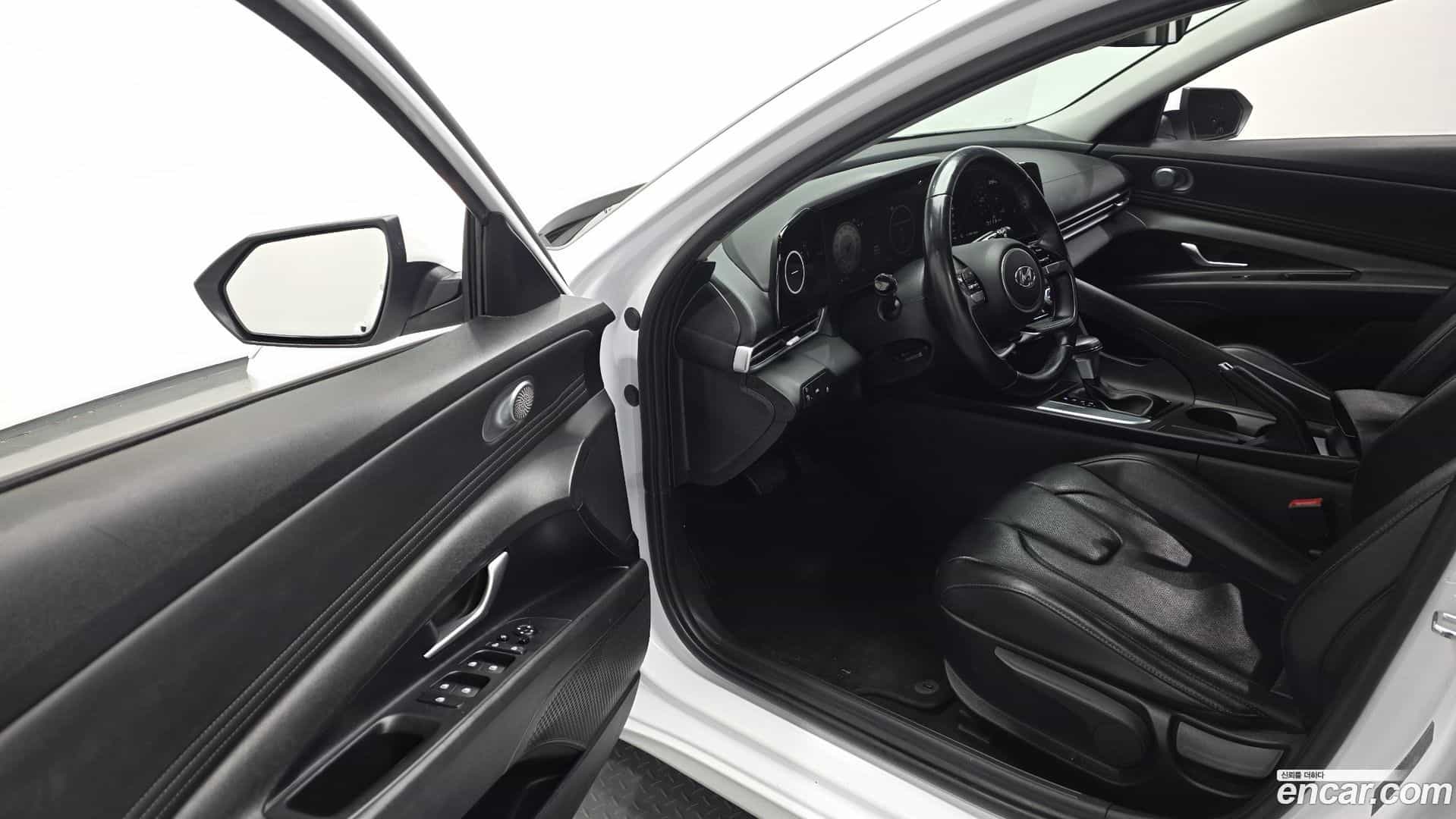 AVANTE Hyundai 2021.6-INNER-010