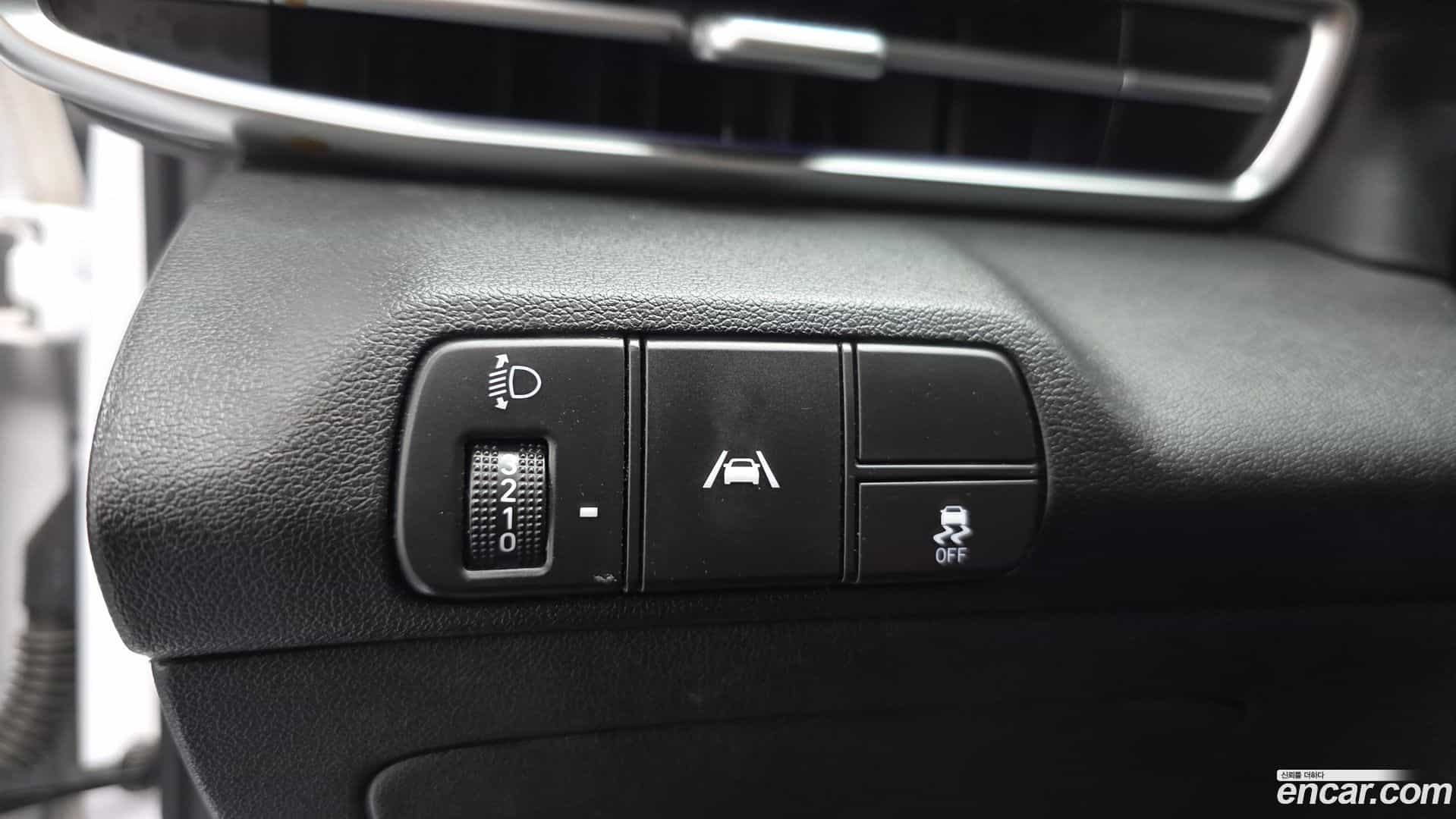 AVANTE Hyundai 2021.6-OPTION-019