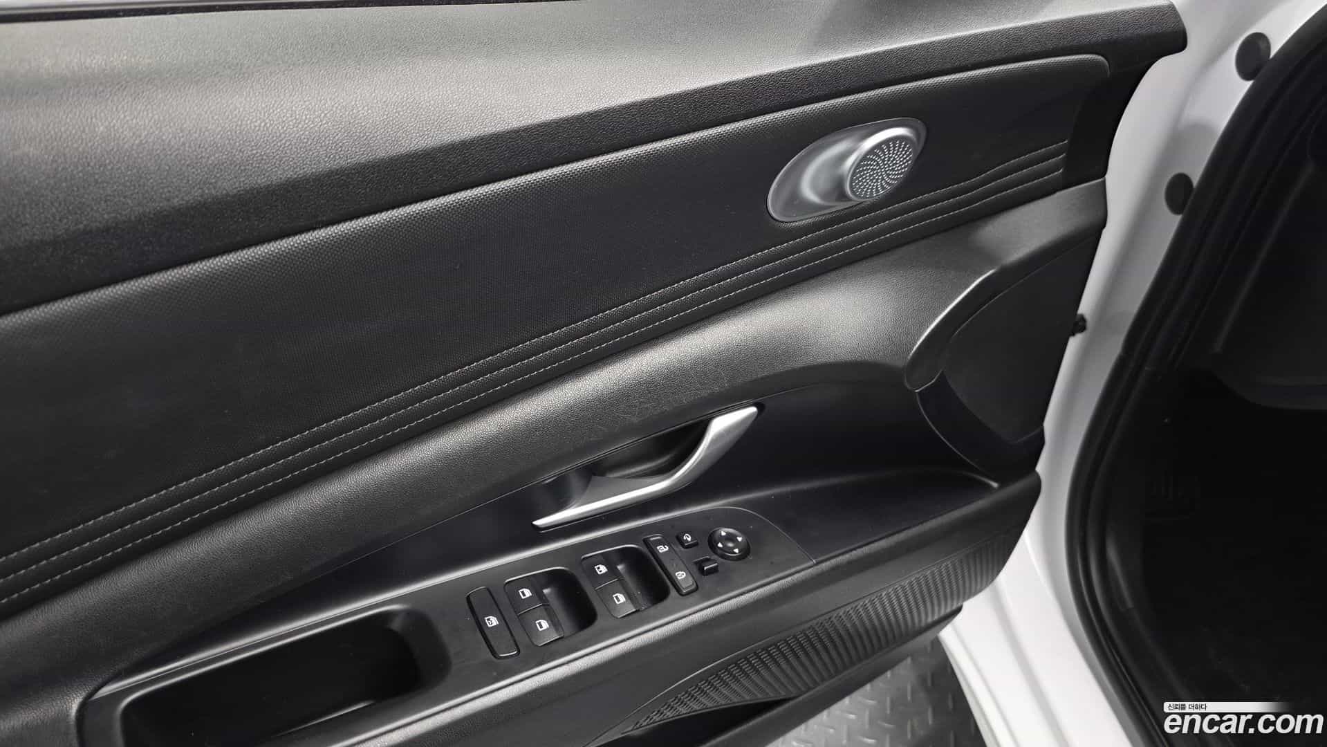 AVANTE Hyundai 2021.6-INNER-034