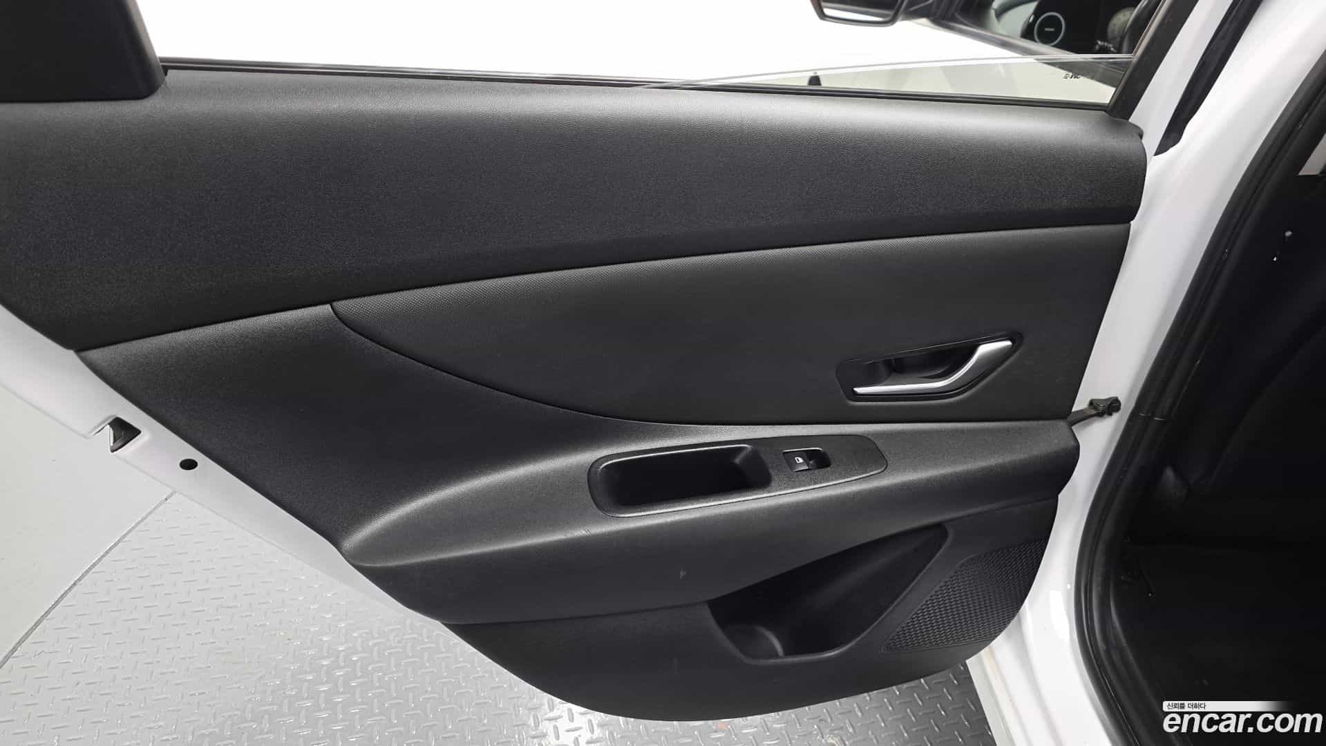 AVANTE Hyundai 2021.6-INNER-035