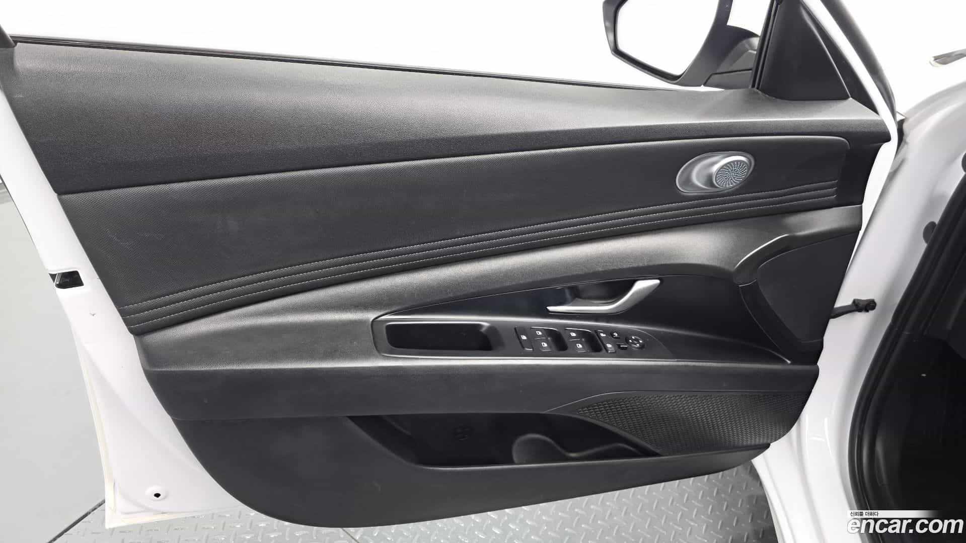 AVANTE Hyundai 2021.6-OPTION-044