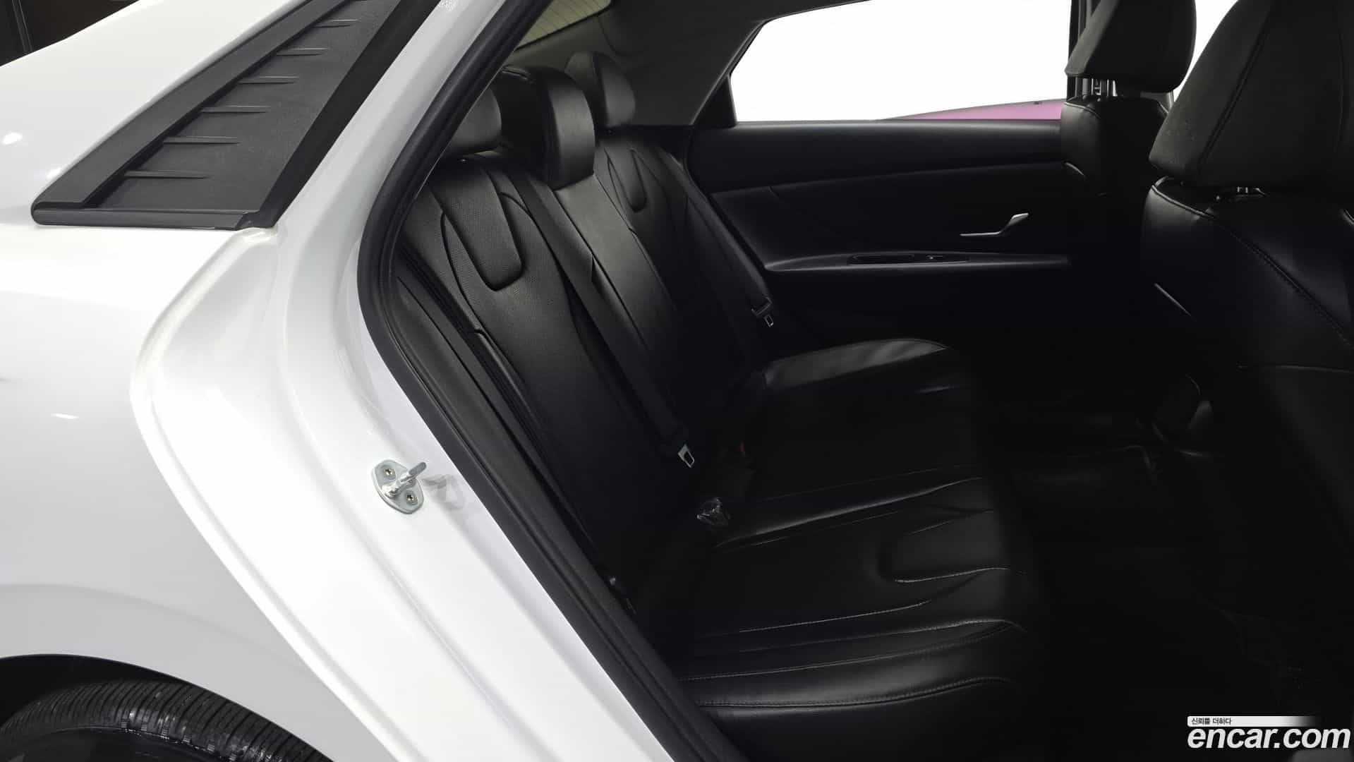 AVANTE Hyundai 2021.3-OPTION-015