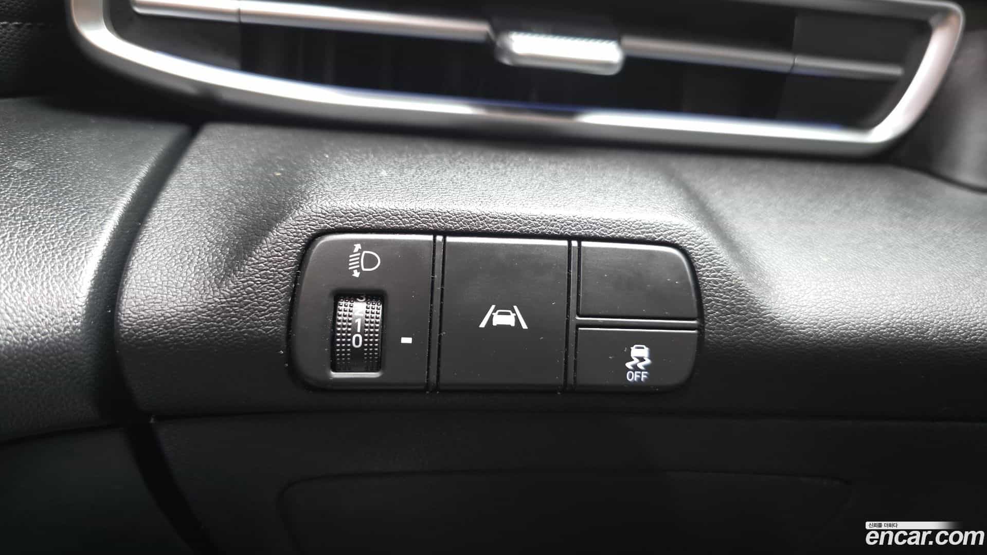AVANTE Hyundai 2021.3-OPTION-019