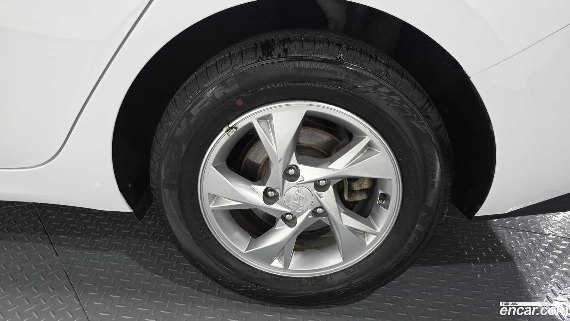 AVANTE Hyundai 2021.3-OUTER-031