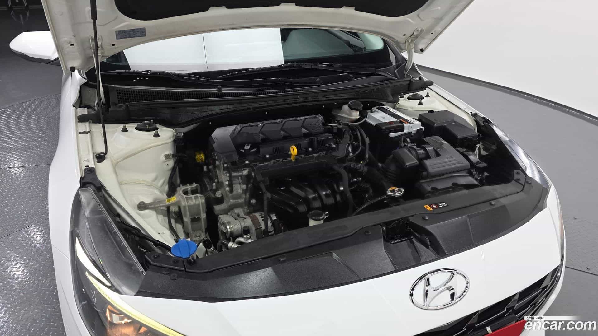 AVANTE Hyundai 2021.6-OUTER-006