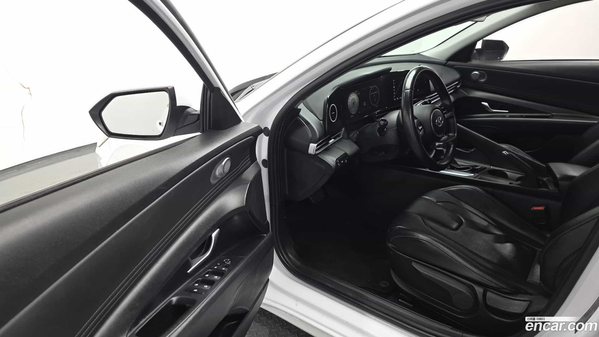 AVANTE Hyundai 2021.6-INNER-010