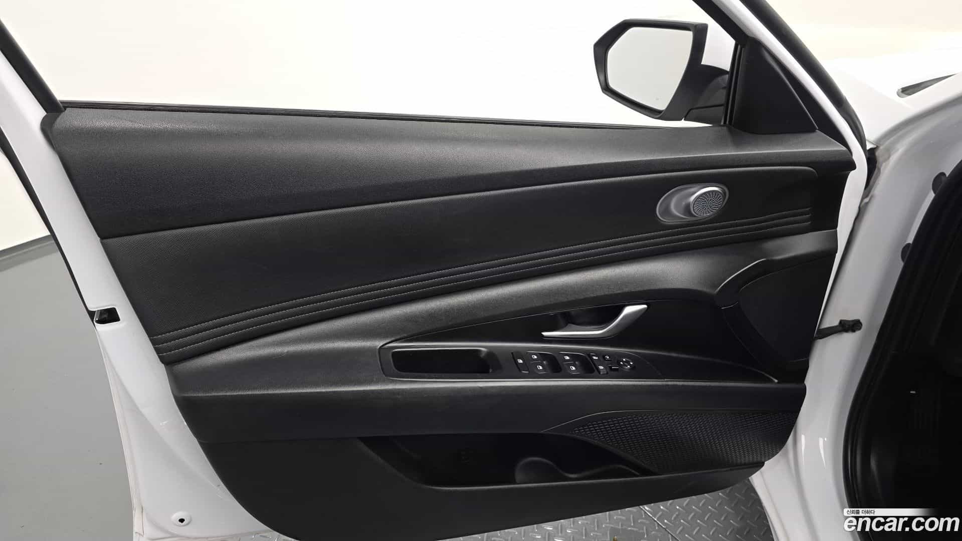AVANTE Hyundai 2021.6-INNER-034