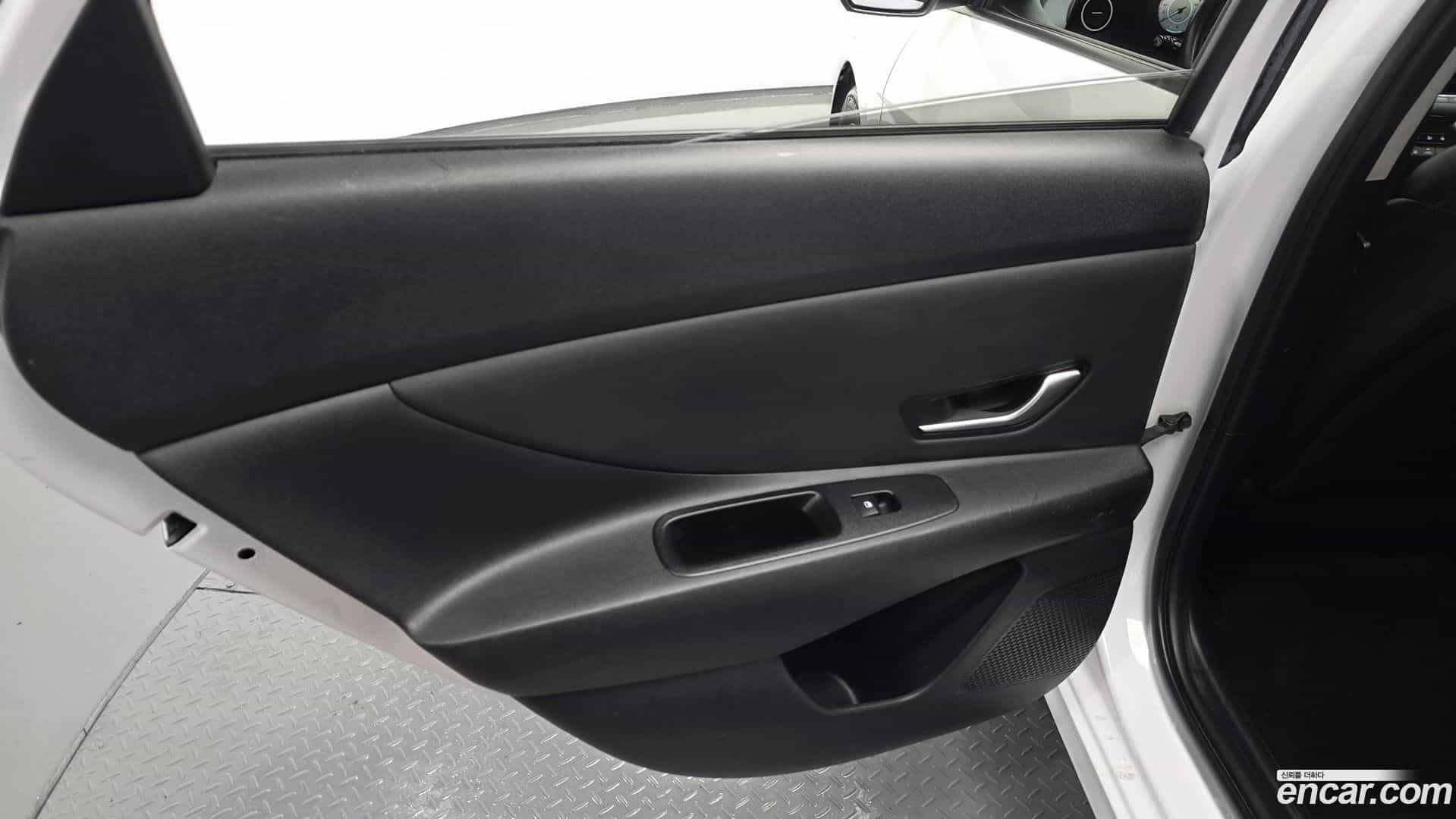 AVANTE Hyundai 2021.6-INNER-035