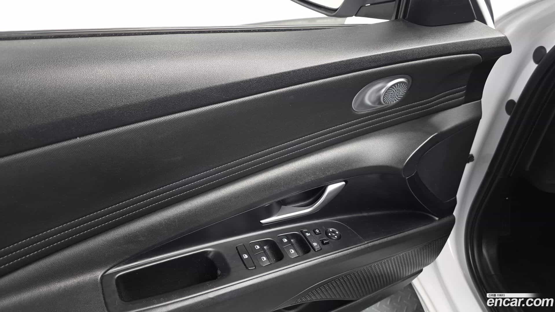 AVANTE Hyundai 2021.6-OPTION-043