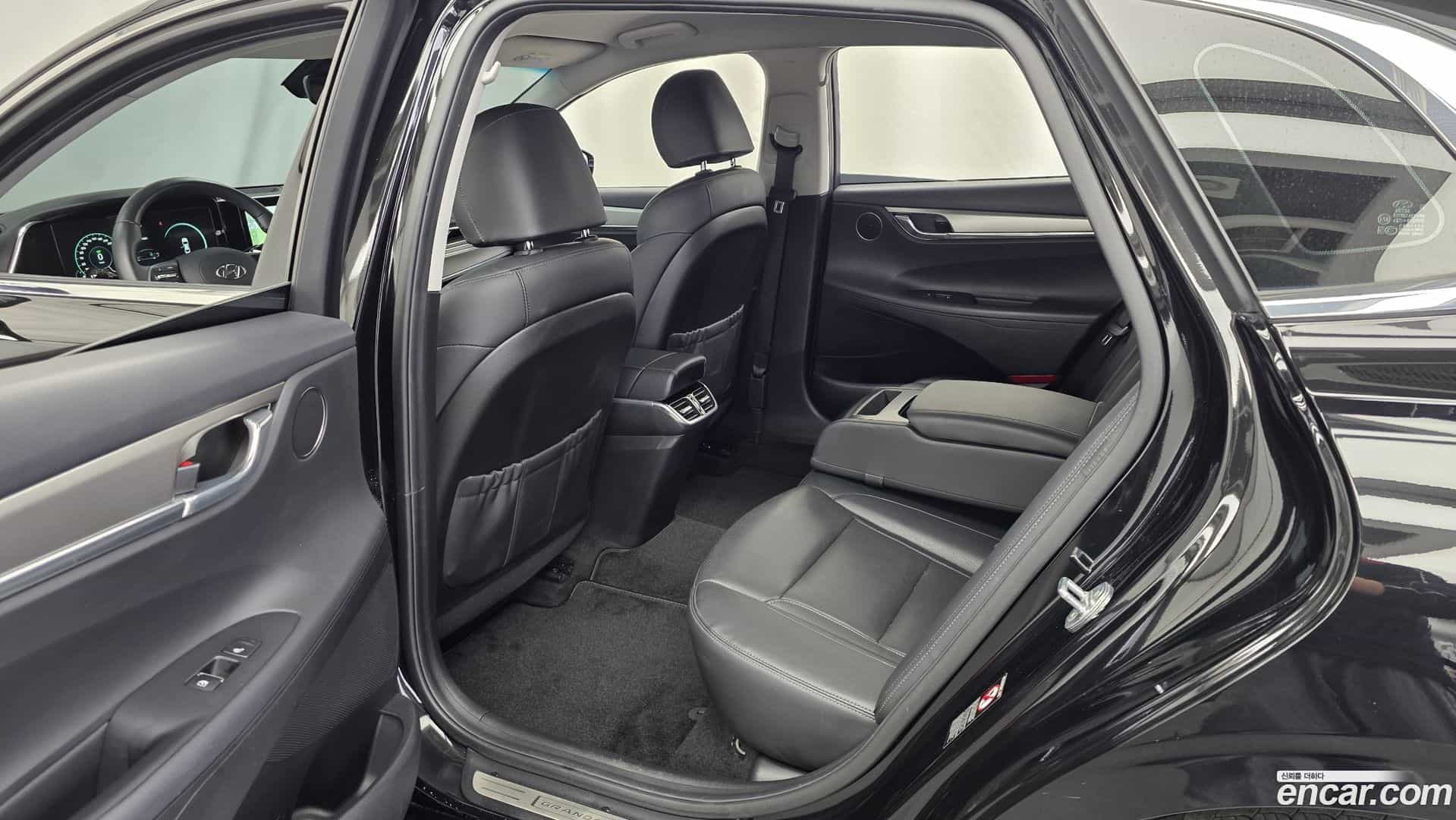 Grandeur Hyundai 2021.9-INNER-036
