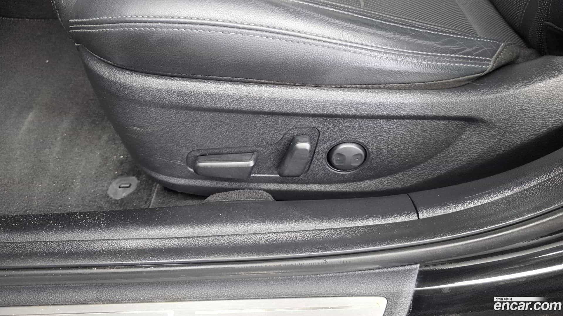 Grandeur Hyundai 2021.9-OPTION-044