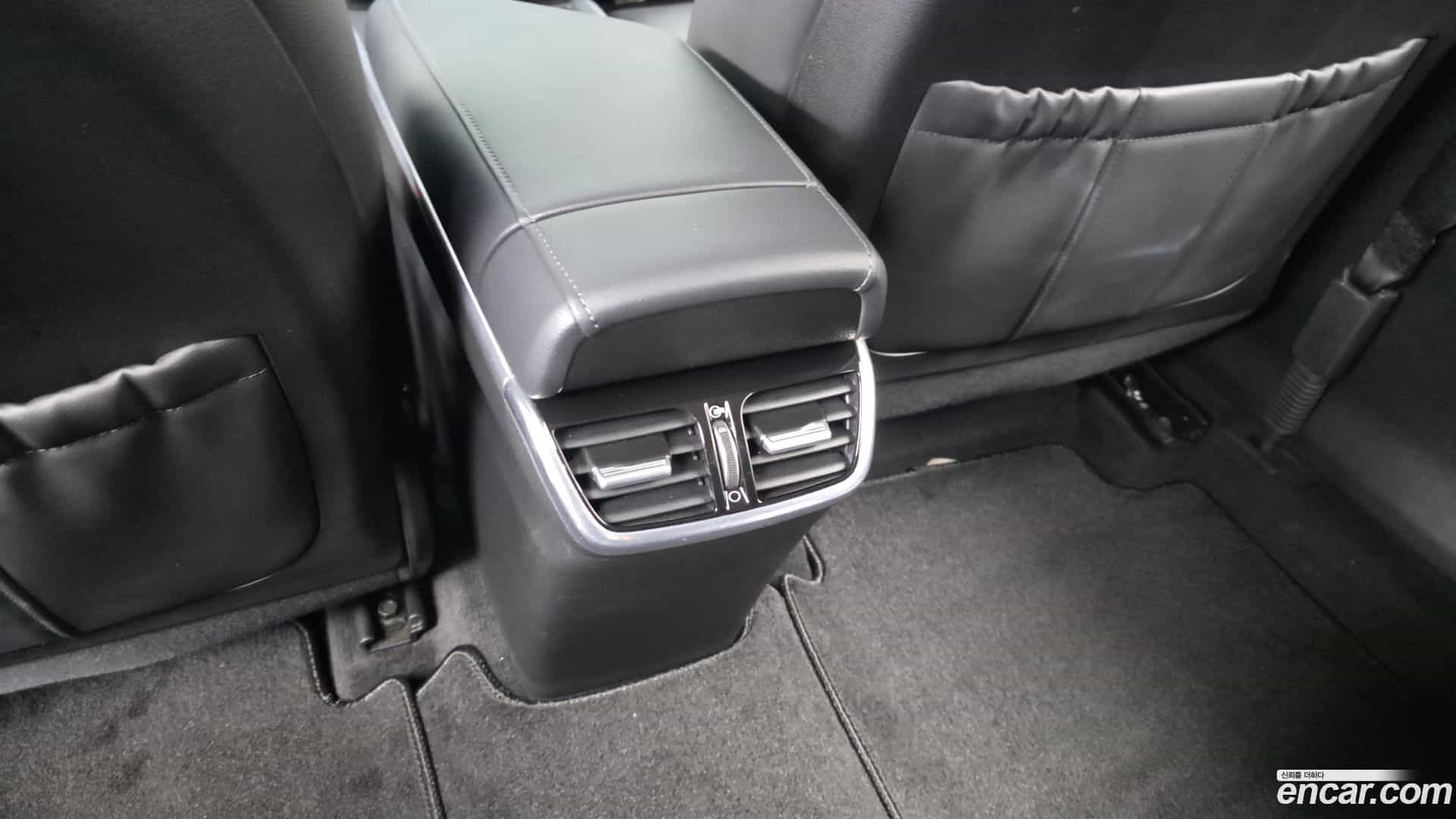 Grandeur Hyundai 2021.9-OPTION-045