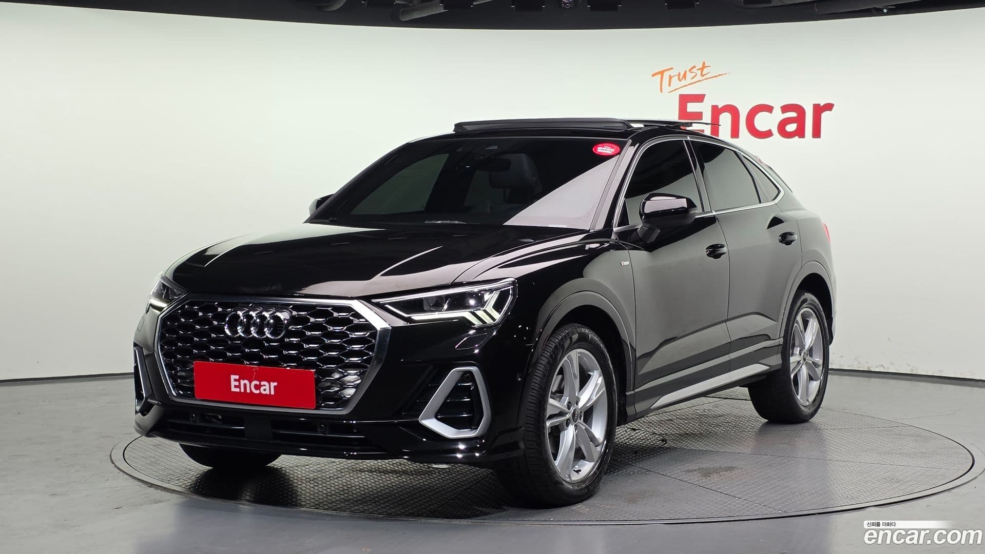 Main__Slider__Photo:Q3 Audi 2023.7-0